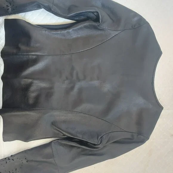 Danier leather two piece skirt suit - Picture 8 of 10